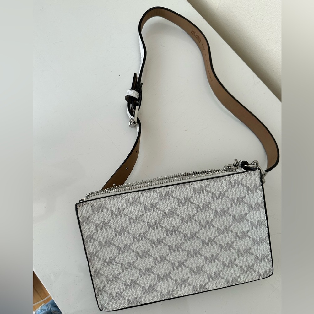 Michael Kors new belt bag (6)